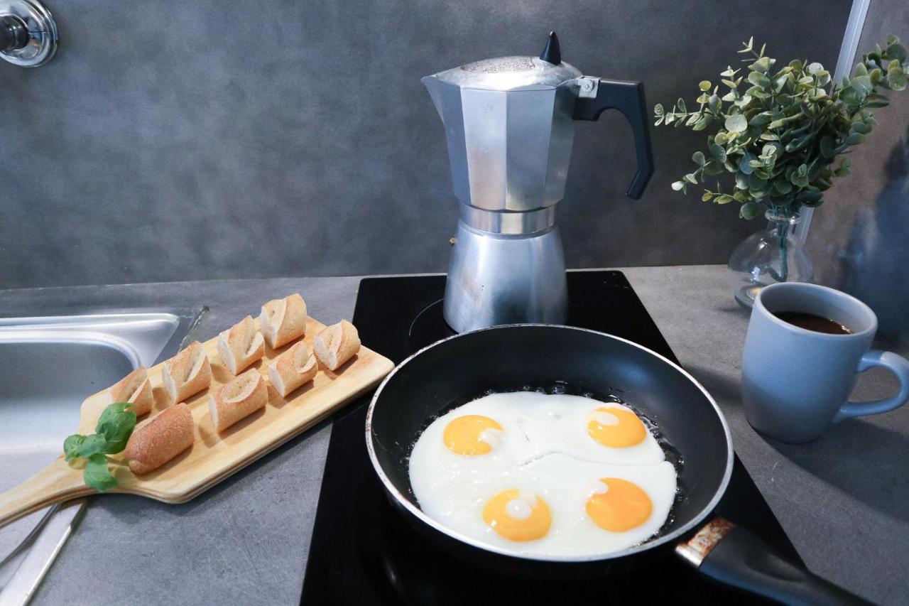 Studio Le Cafe Gourmand - Proche Gare - Coin Tranquille Mulhouse Bagian luar foto